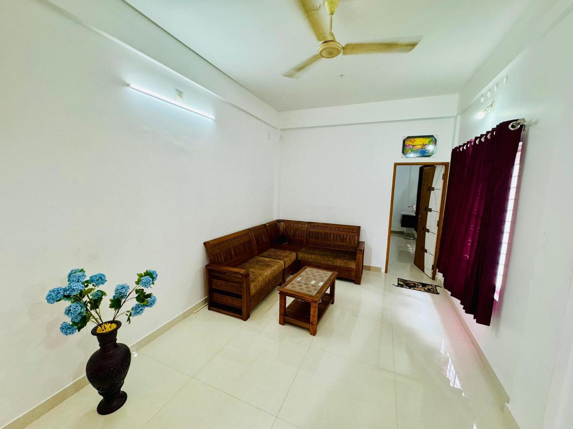 Spacious 2Bhk Near Airport Kochi Exterior photo